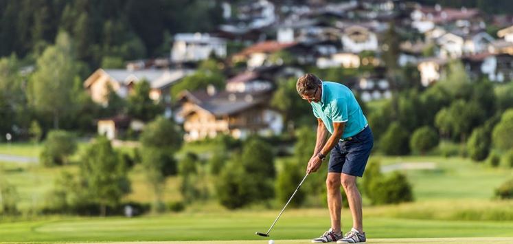 Ellmau_Golfer_Wilder Kaiser