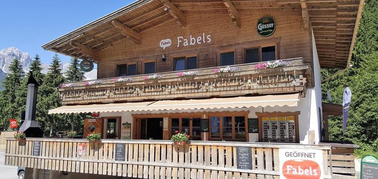 Fabels im Sommer