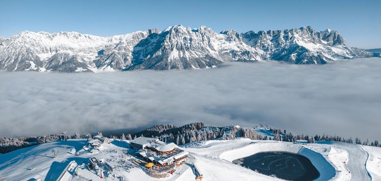 Bergstation mit Bergkaiser