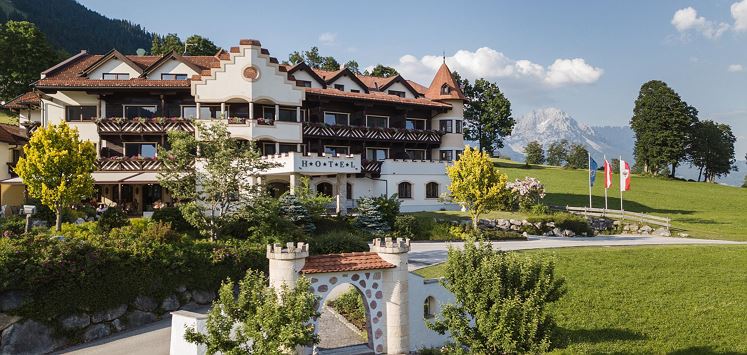 Söll_Hotel_AlpenSchlössl_Sommer_WilderKaiser